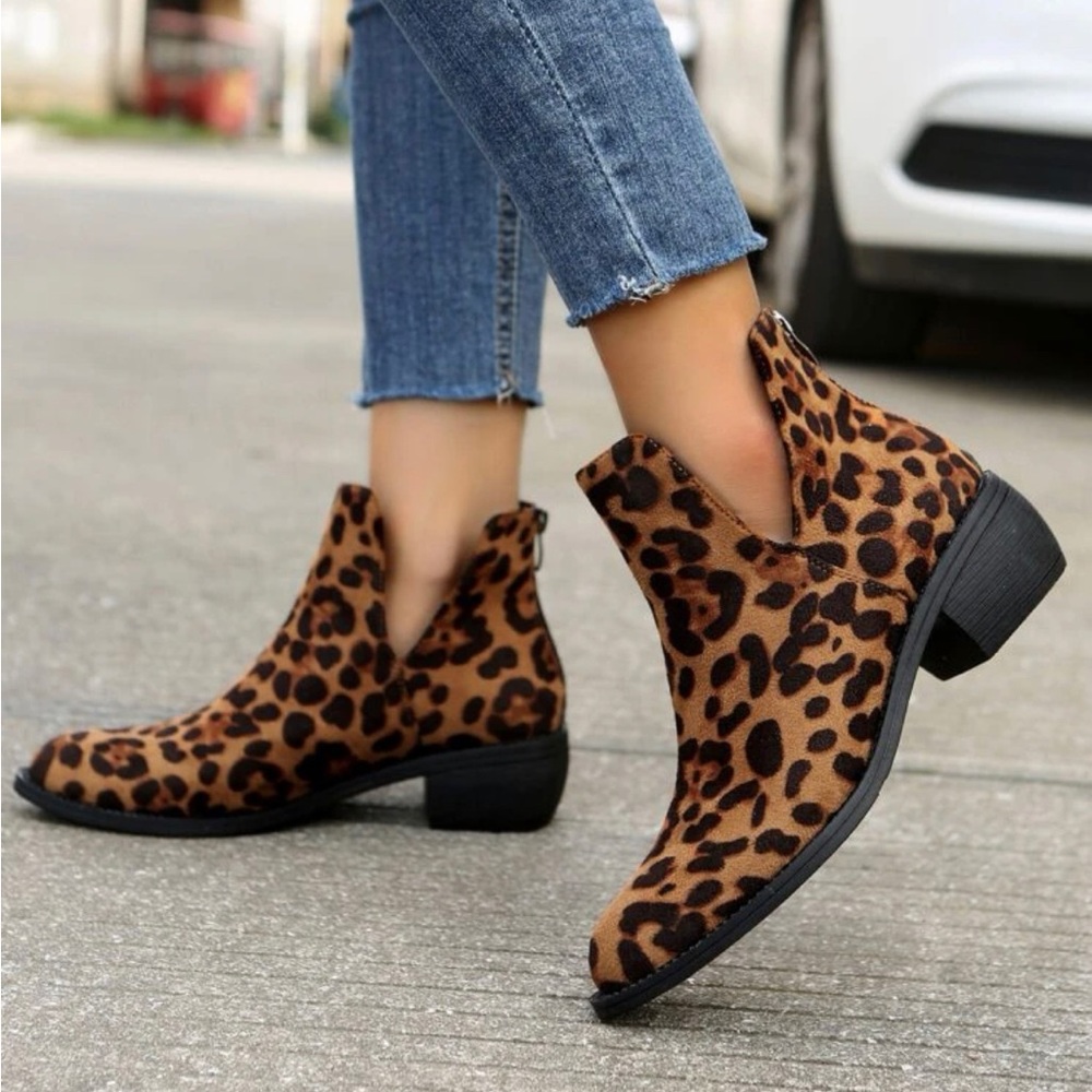 New Leopard Print Booties - Picture 1 of 4